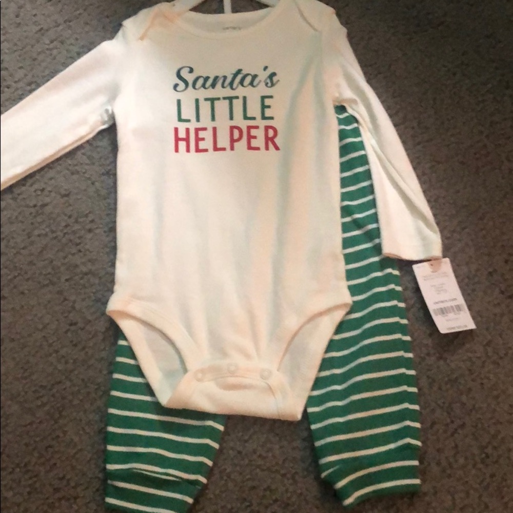 NWT. Carters outfit , holiday, 18 months